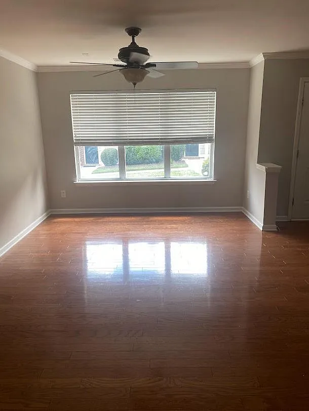 2 bed, 2.5 bath, 1296 sqft, $2,200 — Photo 3