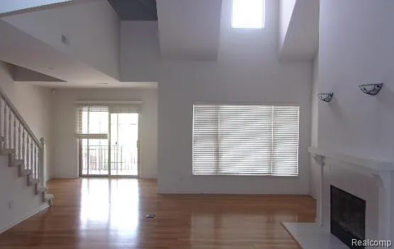 161 Allenhurst Ave — Photo 4