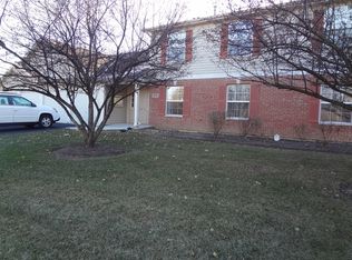 974 N Village Dr UNIT 2, Round Lake Beach, IL 60073