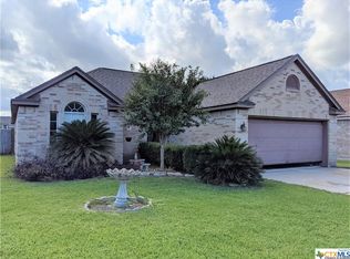 215 Macon Crk, Victoria, TX 77901