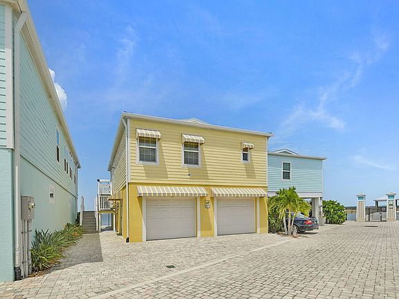 2nd image of 447 NE Pier Way