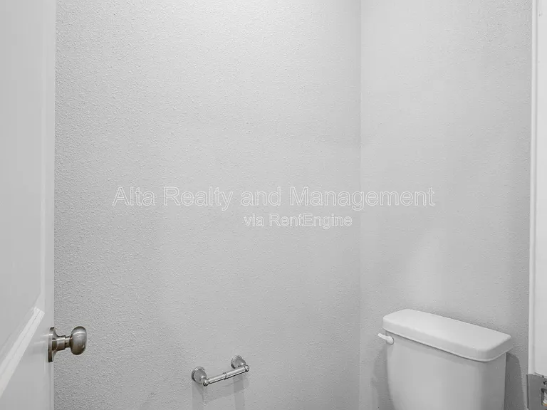 14757 Cashew Ave — Photo 32