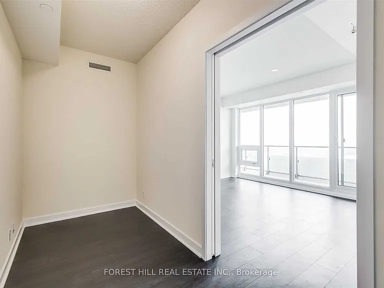 2221 Yonge St #5301 — Photo 5
