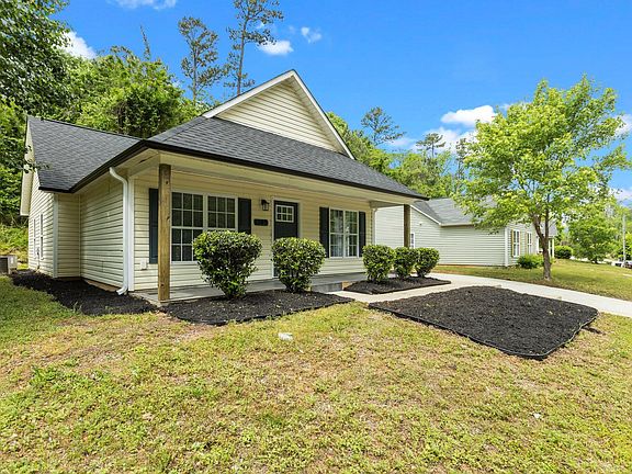 2nd image of 1349 Crabtree Blvd