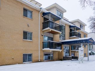 10725 83rd Ave NW #5CA512133, Edmonton, AB T6E2E5