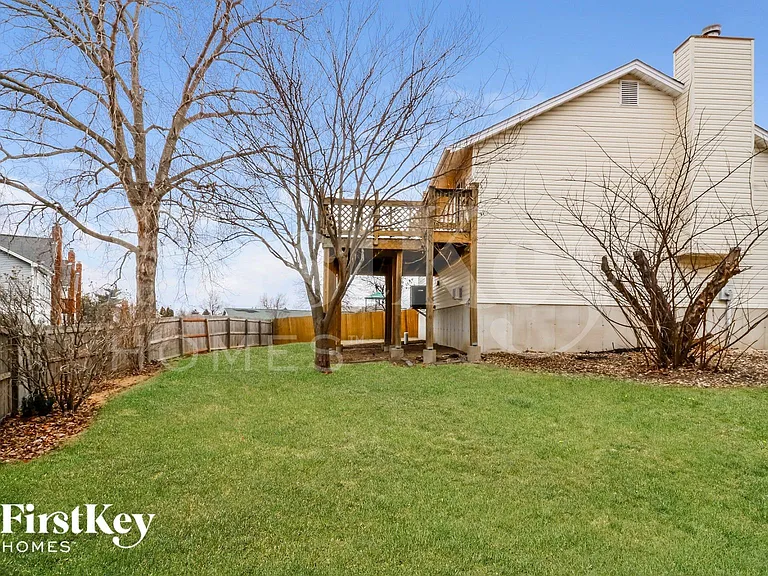 1831 Florine Ct — Photo 15
