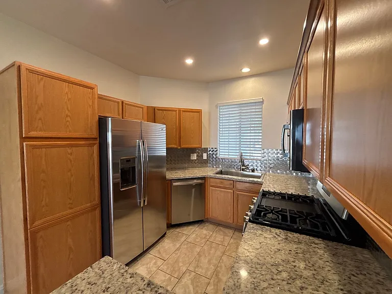 1129 Evening Ridge St — Photo 13