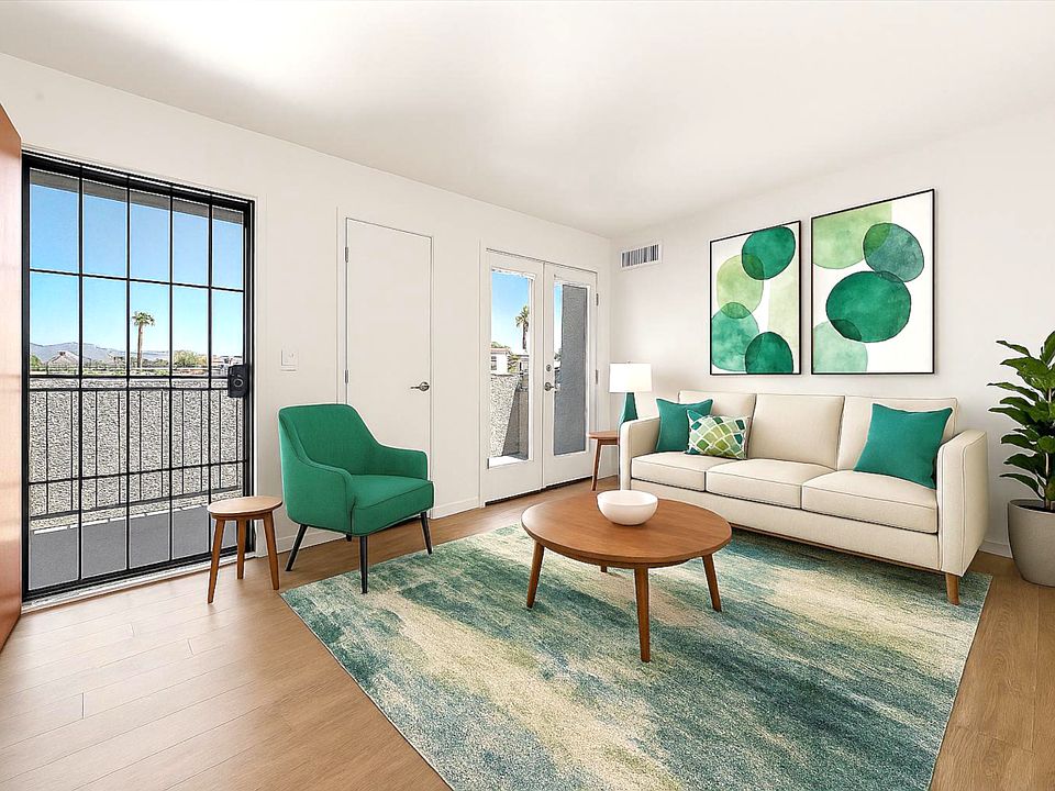 1 Bedroom 1 Bathroom - Living Room