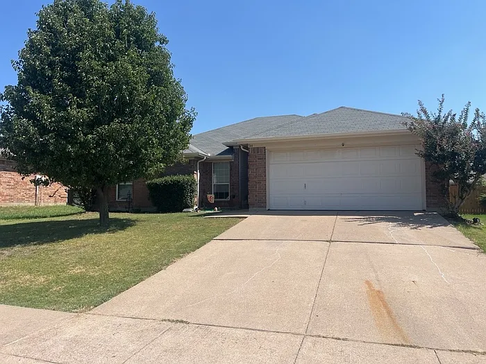 544 Marybeth Dr — Photo 1