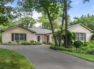 912 Morningside Dr, Lake Forest, IL 60045