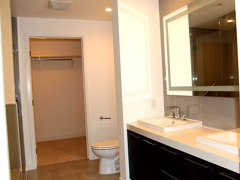 9 Macarthur Pl #N607 — Photo 22