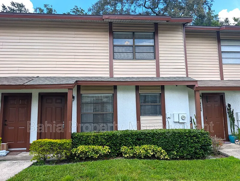 3441 Oak Trail Ct