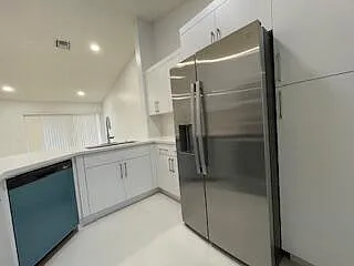 1630 Zenith Way #1630 — Photo 10