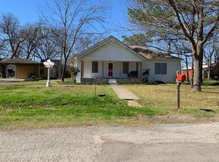 705 N Jackson St, Kaufman, TX 75142