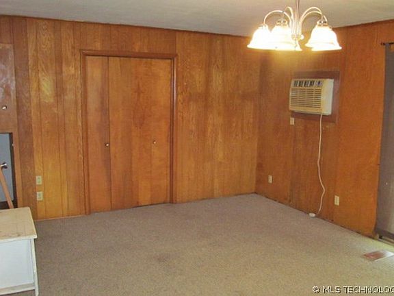 5th image of 215 Tilwell Ct