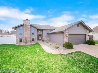 1505 Morningside Ct, Crown Point, IN 46307