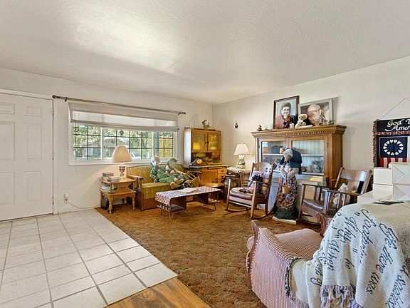 4th image of 4846 E Eastview Dr