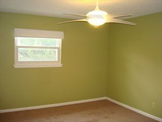5th image of 2807 Pembroke Ln #17C