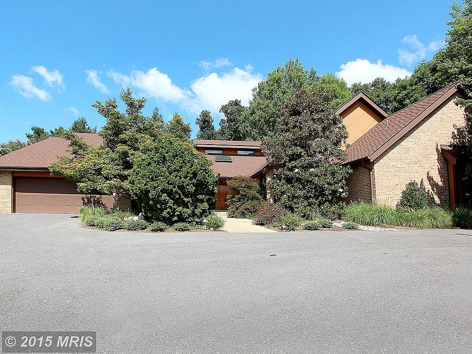 1st image of 11 Monterra Ct