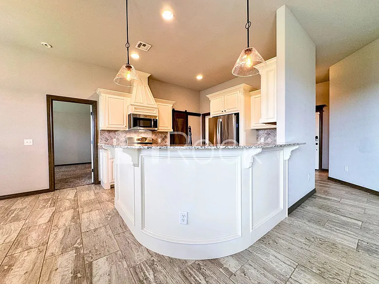 3908 Brougham Way — Photo 5
