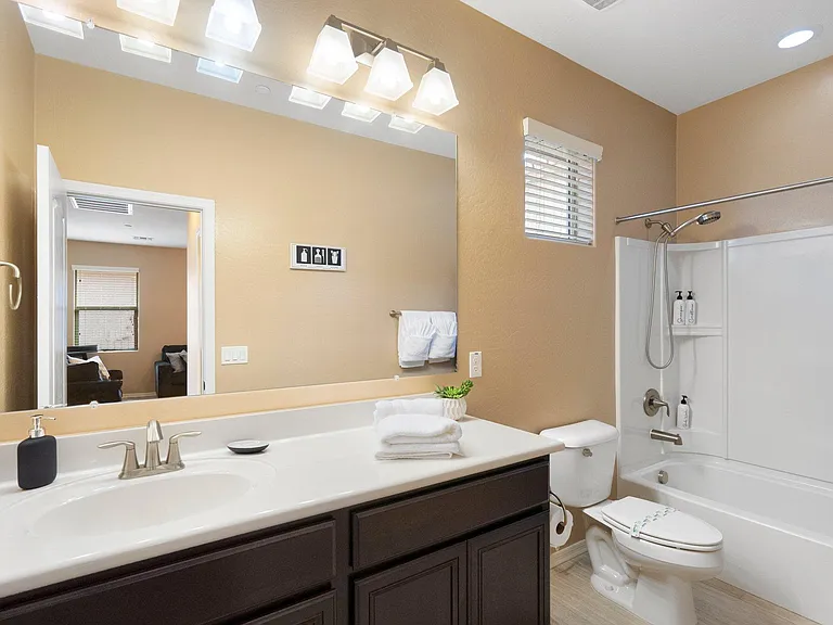 9122 W Coolbrook Ave — Photo 17