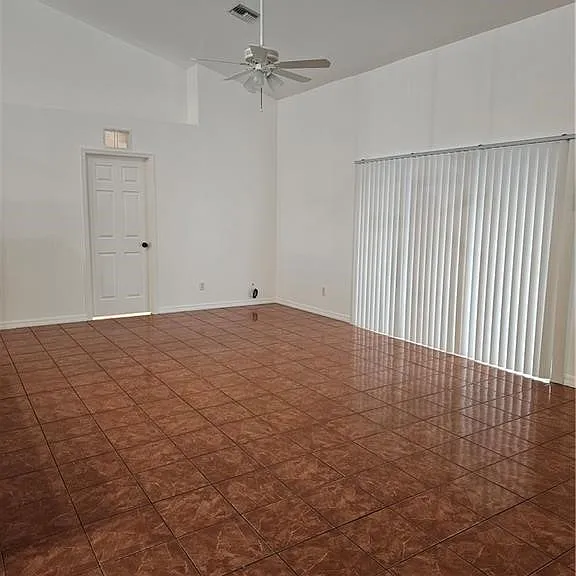 2511 Sunniland Blvd — Photo 5