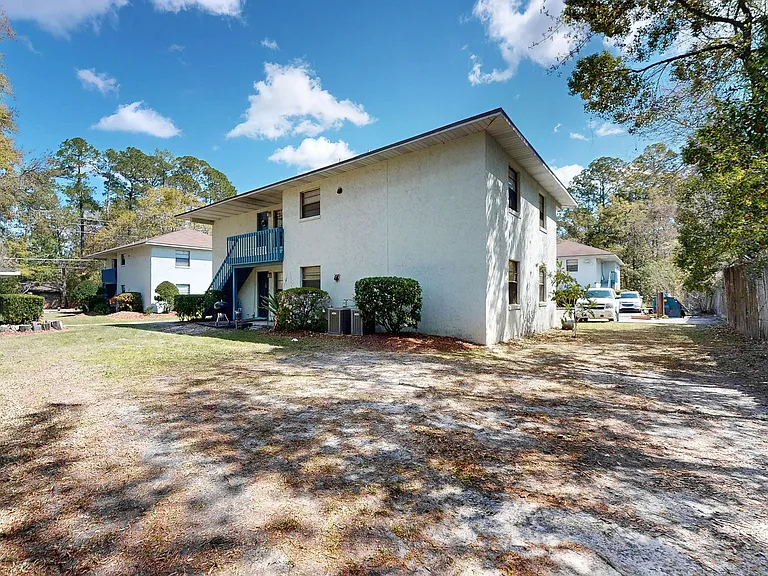2111 Firestone Rd #3 — Photo 3