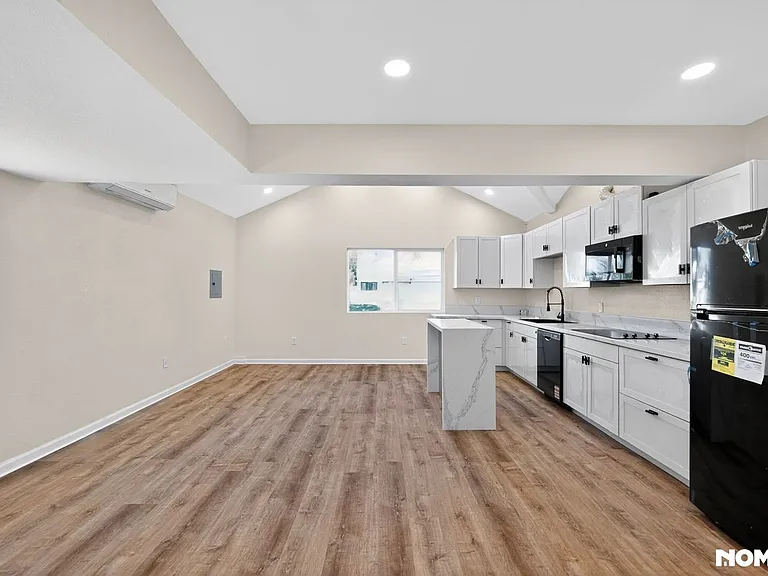 337 Apollo Dr #B — Photo 16
