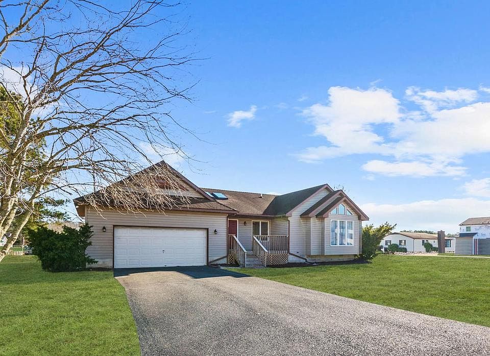 1st image of 38959 Bayview W