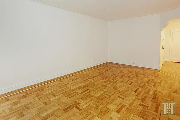 Rented by Halstead Real Estate | media 38