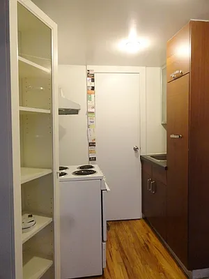 Rented by Perry Associates NYC Inc | media 12