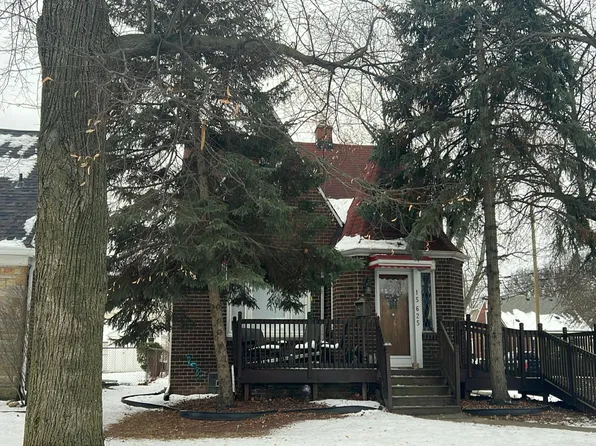 15625 Harrison Ave, Allen Park, MI 48101
