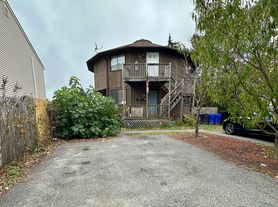 29 Irving Ave, East Providence, RI