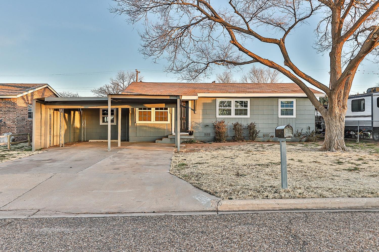 903 13th St, Shallowater, TX 79363 Zillow