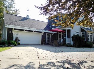 3482 Breeze Point Ct, Linden, MI 48451