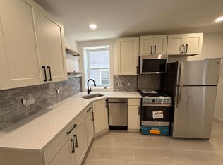 20 Chelsea St #1L, Boston, MA 02128