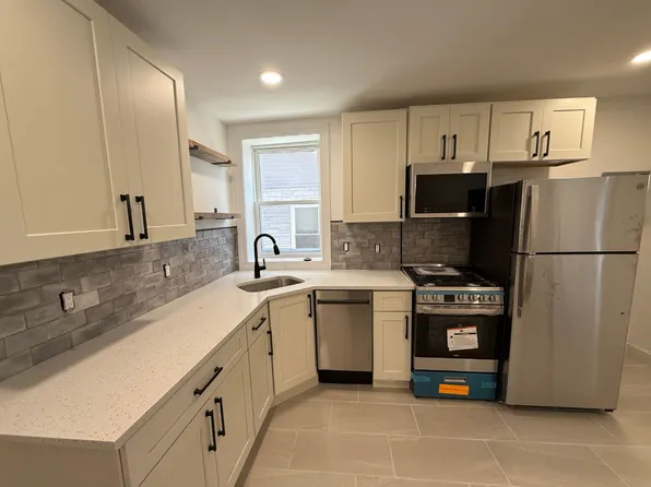 20 Chelsea St, Boston, MA
