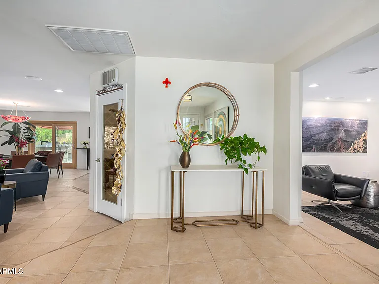 2909 E Las Rocas Dr — Photo 12