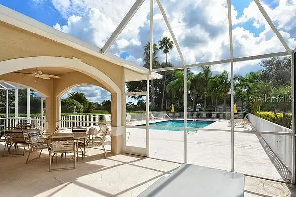 9641 Castle Point Dr #1215 — Photo 27