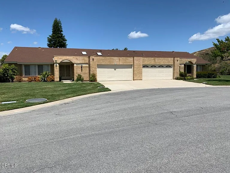 34010 Village 34 — Photo 2