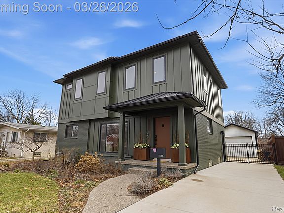 2nd image of 1935 Nakota Rd