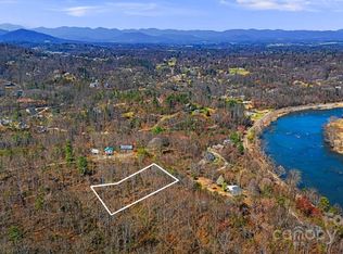 157 Richmond Ridge Rd, Asheville, NC 28806