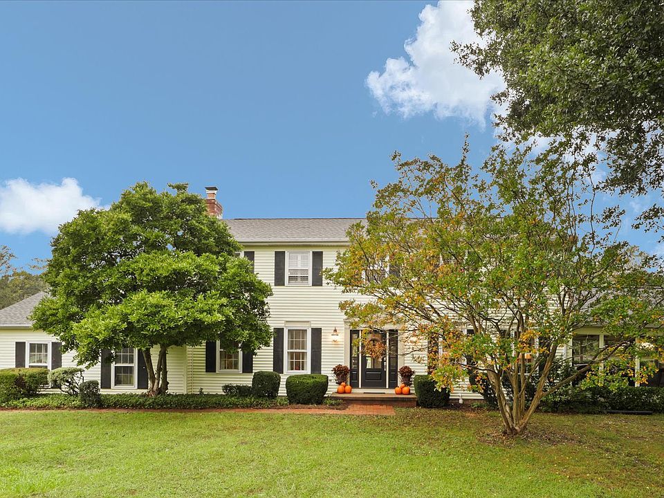 1st image of 6609 Castle Knoll Dr