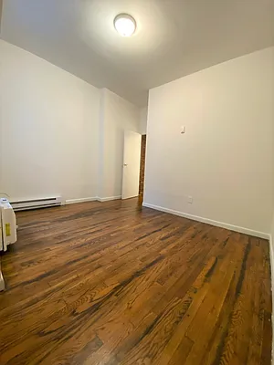 Rented by Douglas Elliman | media 22