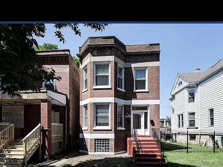 7154 S Vernon Ave #1 — Photo 6