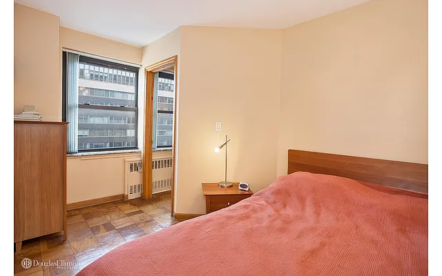 Sold by Douglas Elliman | media 10