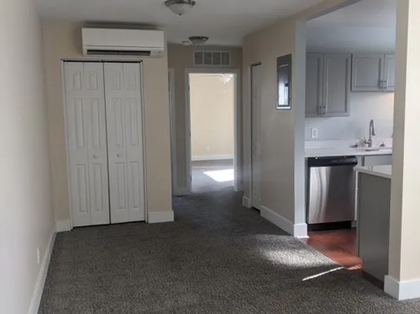 247 Arlington St #303, Forest City, NC 28043