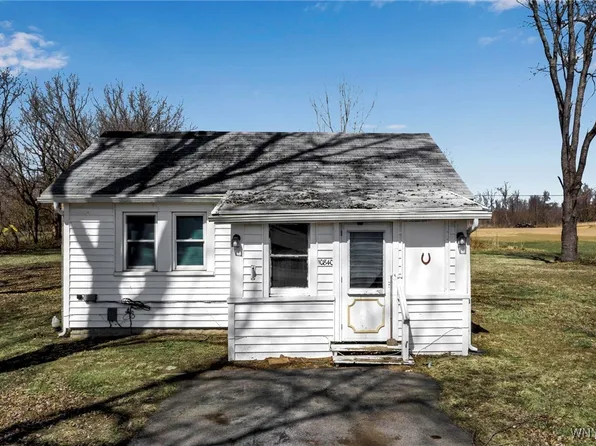 10840 Miland Rd, Clarence Center, NY 14032