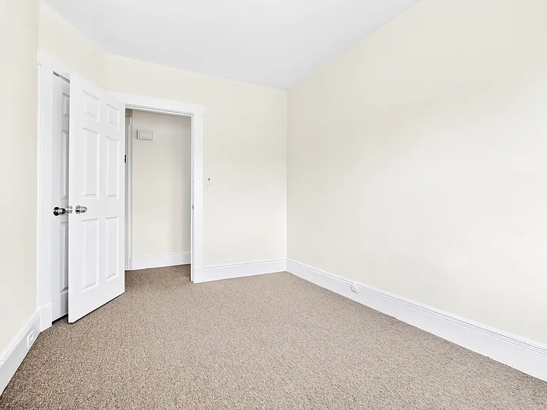 825 Main St #A — Photo 12