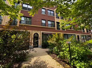 7363 N Greenview Ave, Chicago, IL 60626